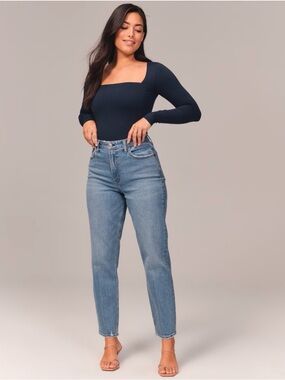 Abercrombie & Fitch Mom Jean - Size 27